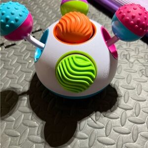 Fat Brains- Interactive Colorful Kids Toy
